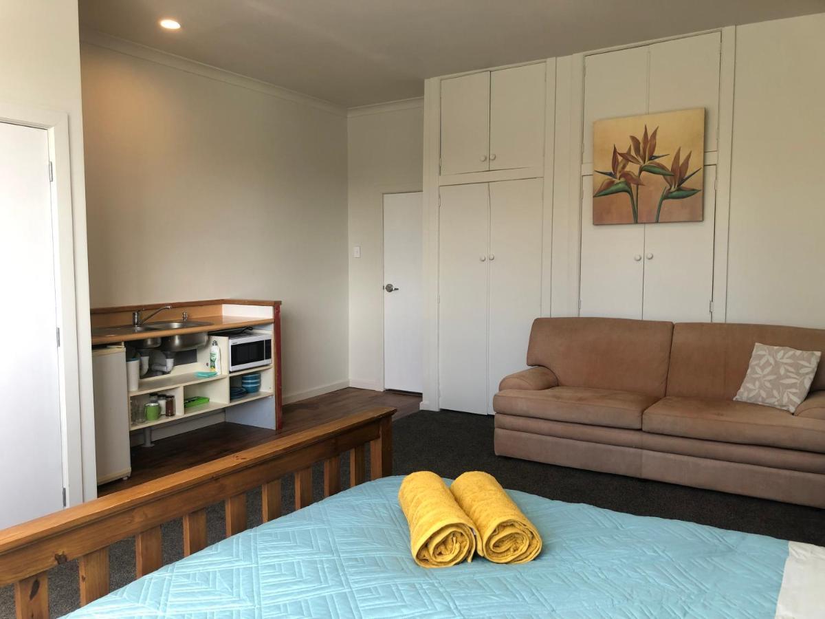 Cosy Studio Perfect For A Couple At Historic Town Raetihi Exterior photo